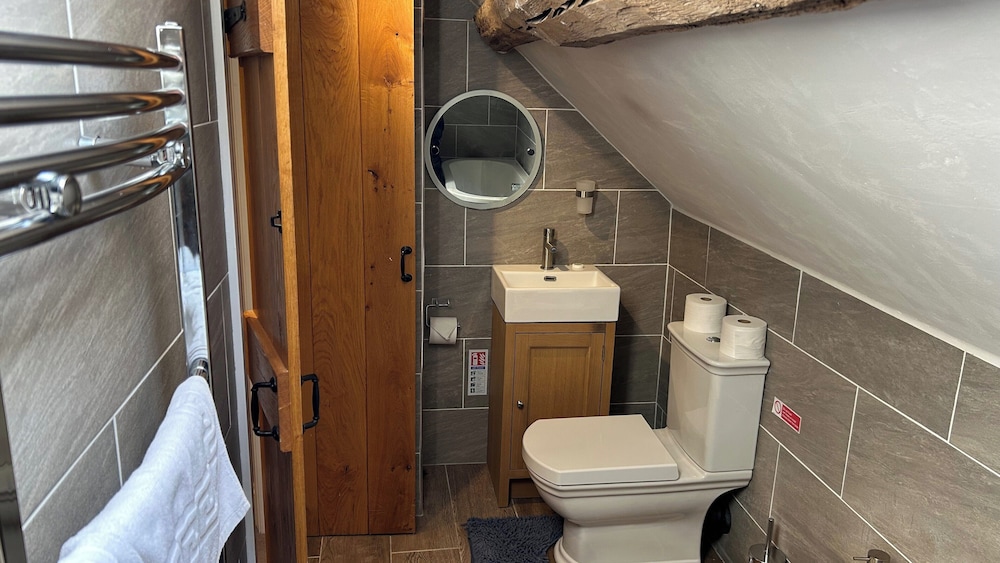 4 Bed Farmhouse Alton Tower Xmas Market Chatsworth