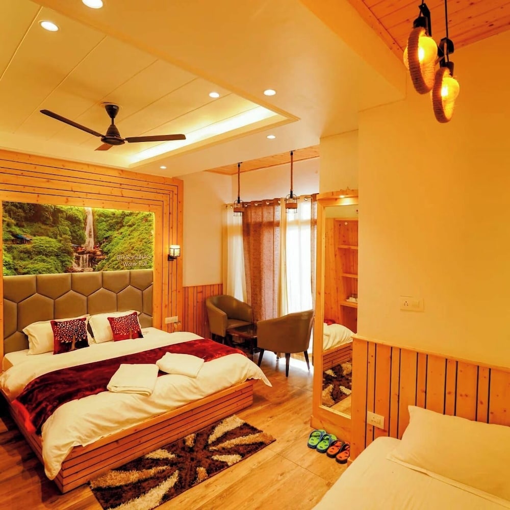 Lord Krishna Boutique Stay