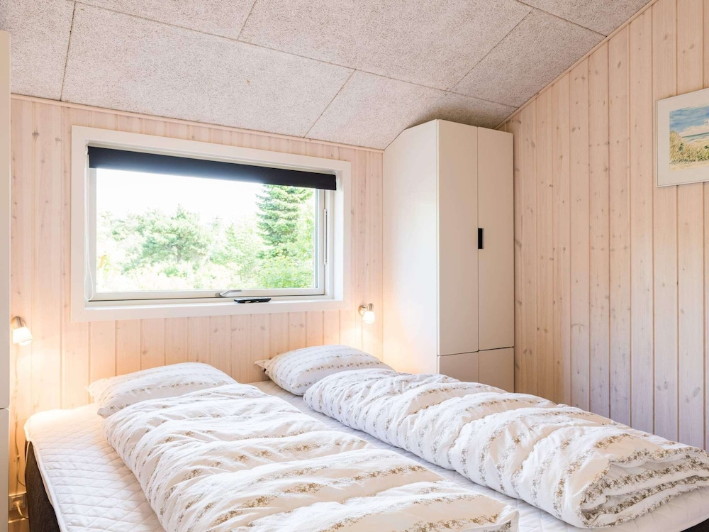 6 Person Holiday Home in Henne view 3