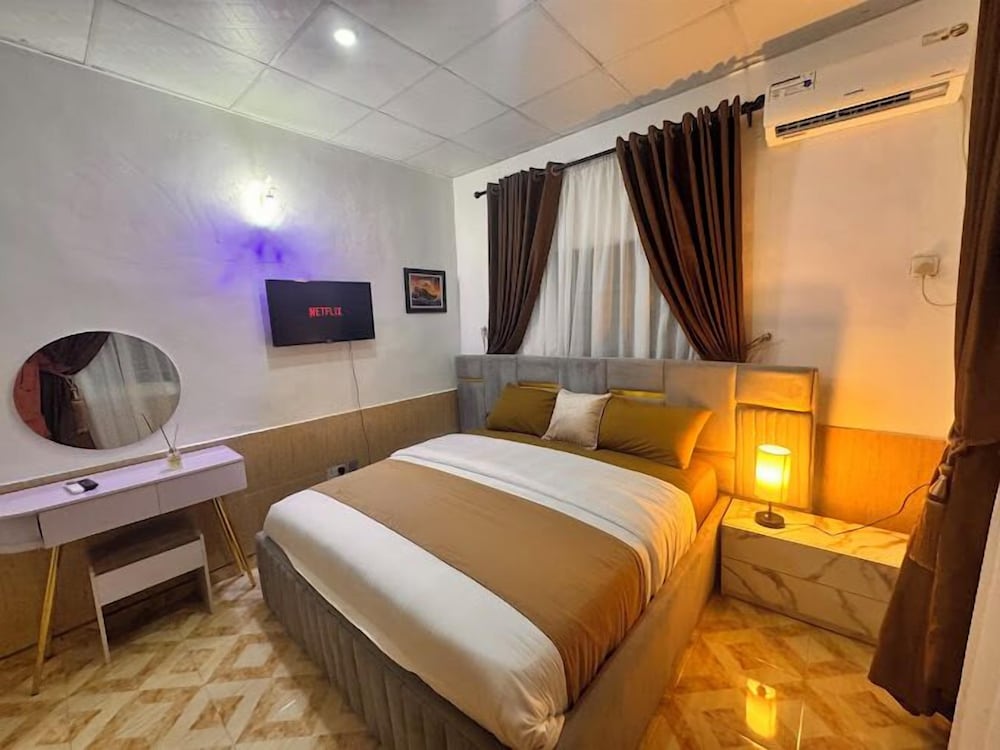 PrimeAxis Apartment