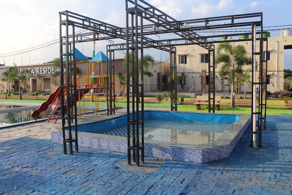 Hotel MJR - Free Pickup and Drop Temple, Sea Beach & Puri Railway Station