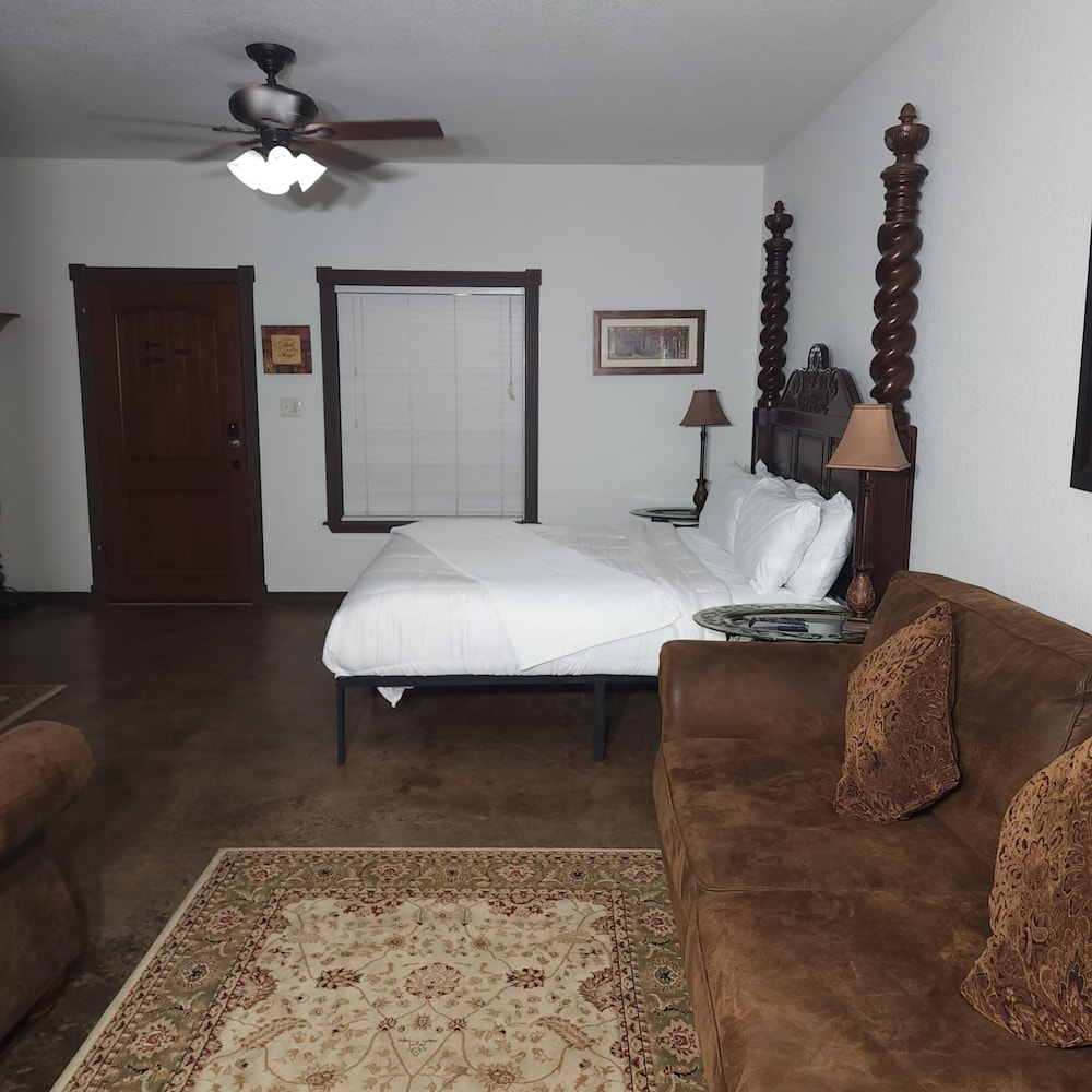 Unit 3 Champagne Terminal Stylish Stay
