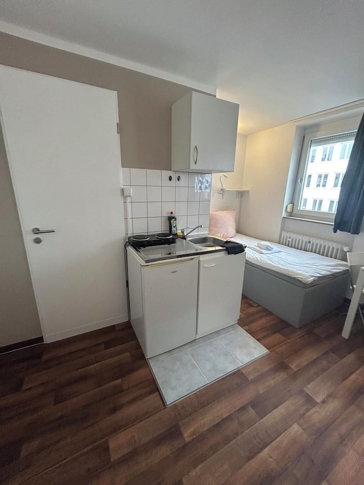 2-Rent Group Hostel Apartments SEN14