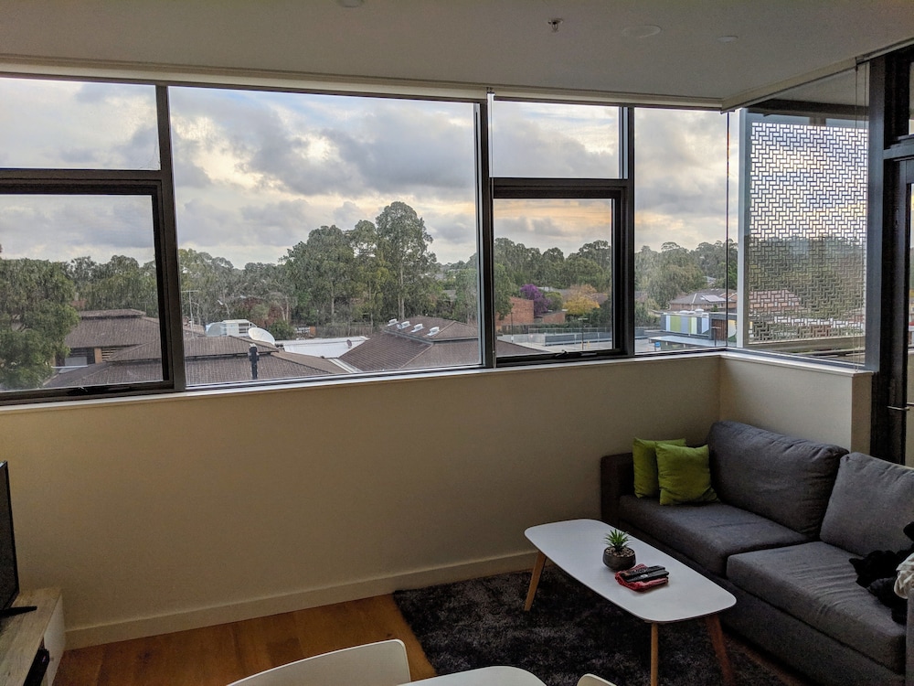 Trigo Home - Mooltan Ave Sydney view 5