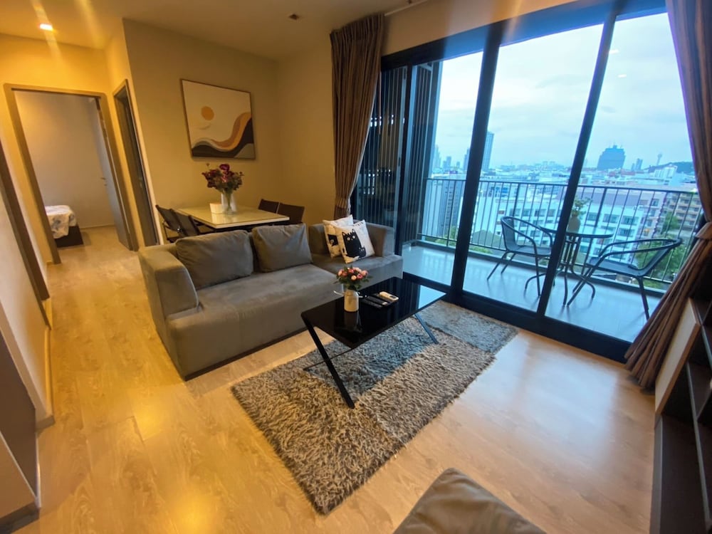 2 Bed Room At Excellent Location - Best In Class