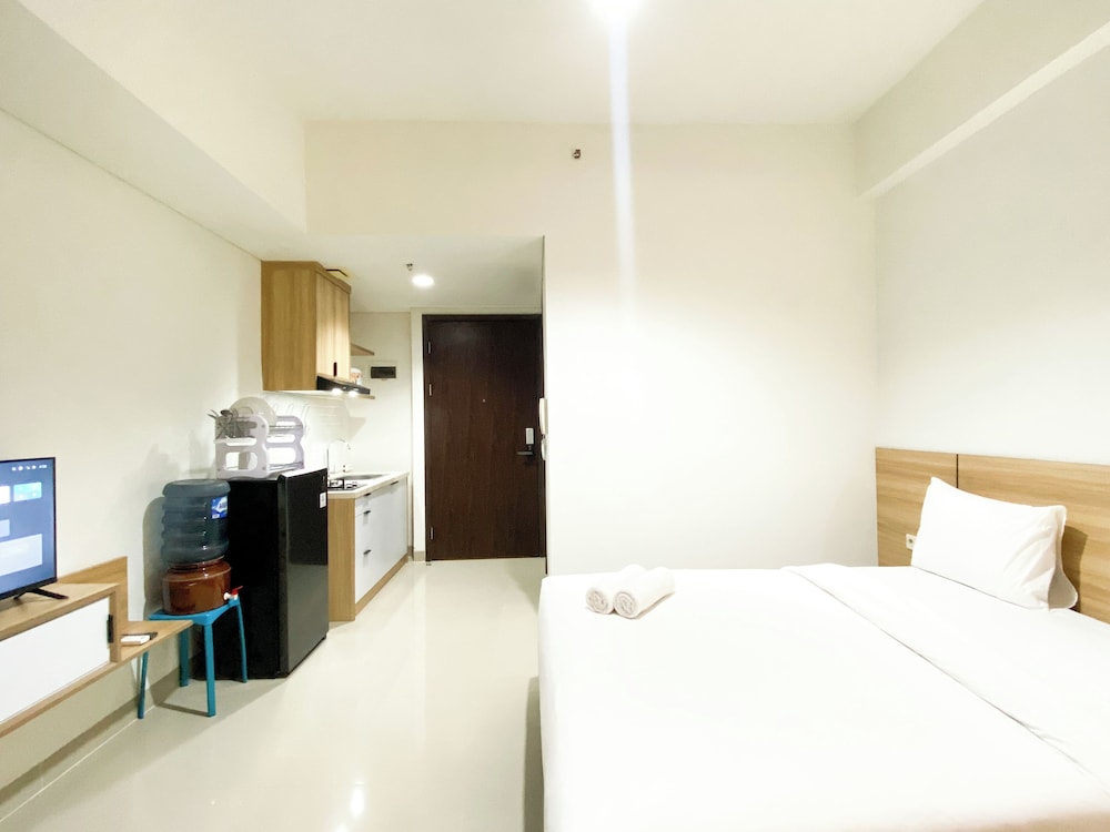Simple Studio At Lrt City Bekasi Apartment By Travelio