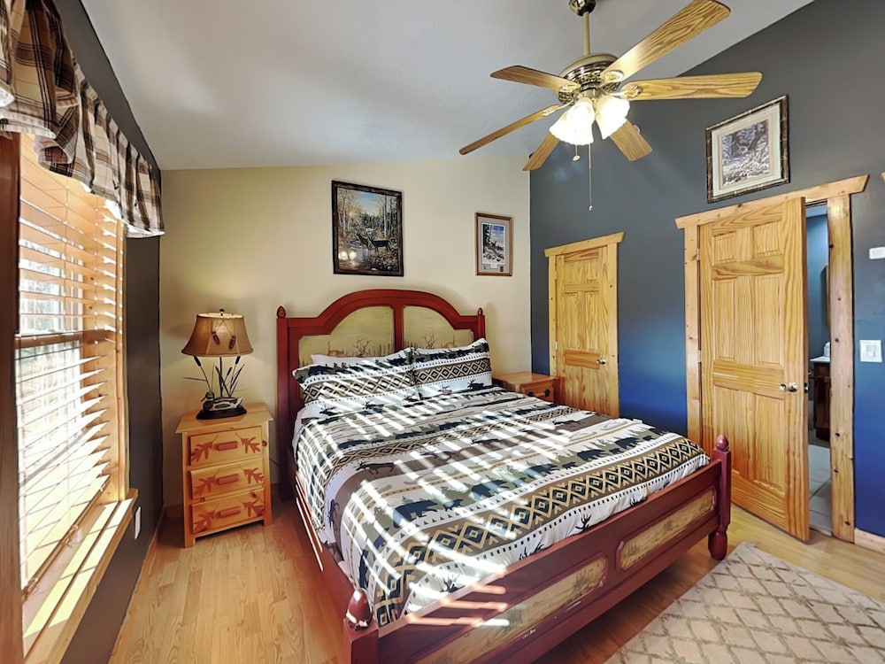 Zen Bear's Den by Jackson Mountain Rentals