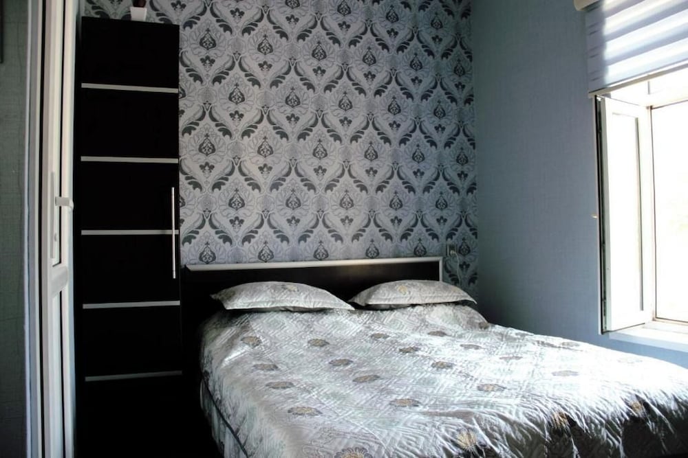 Cth-Baku-Hostel