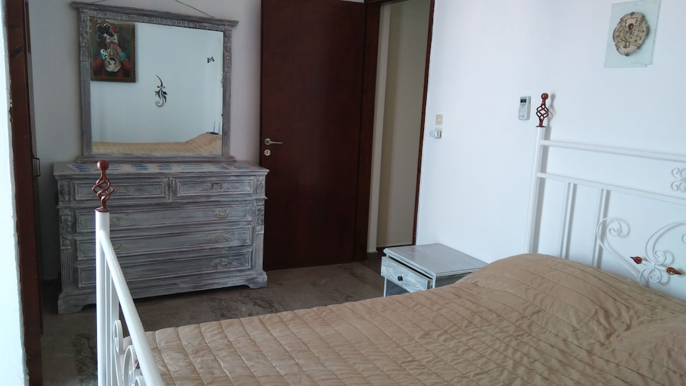 Ermoupoli Comfortable Home