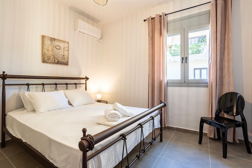 Filiatra Charming Urban Escapes Your Cozy Retreats