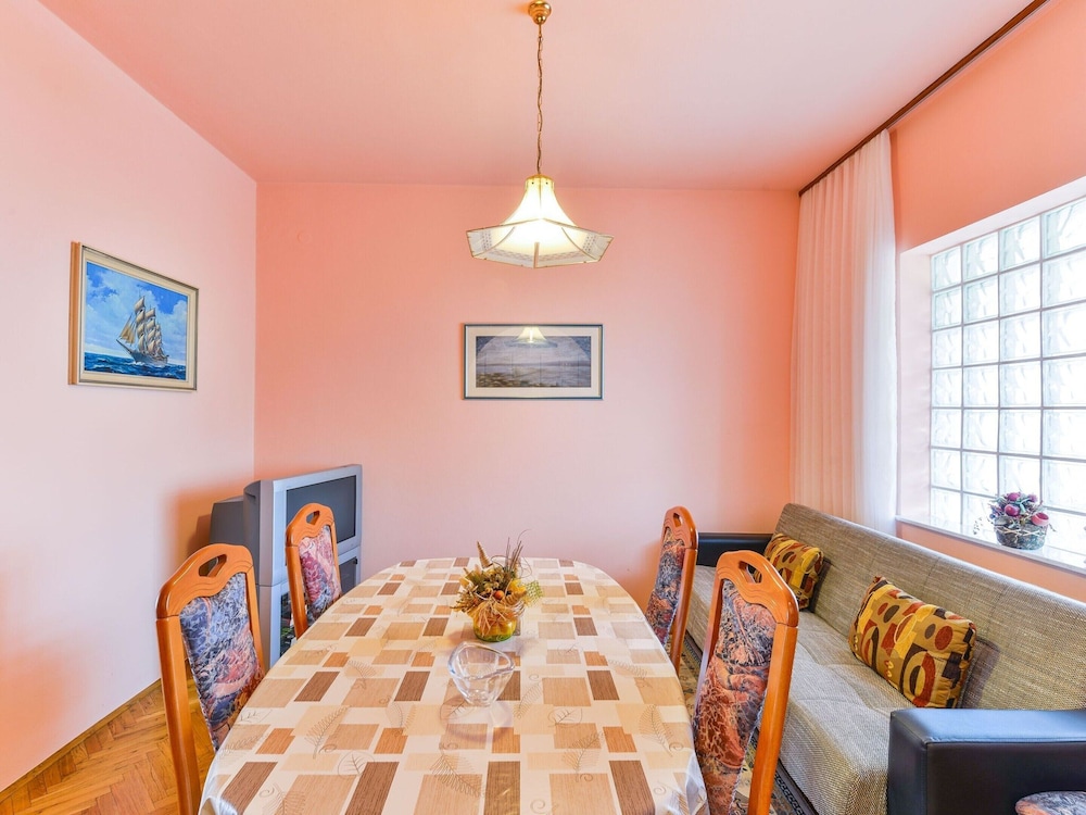 Apartment on Vir Island Near Sandy Beaches