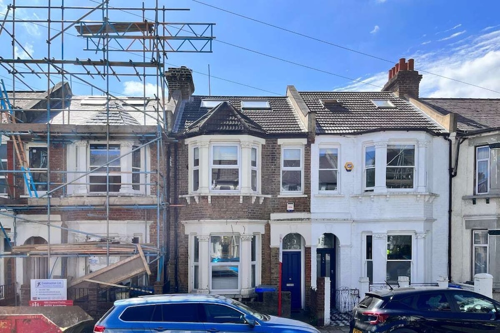 The Kilburn Crib - Stunning 3bdr Flat