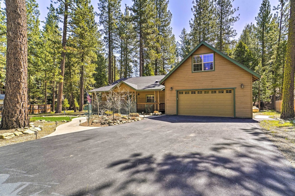 Hike + Explore: Graeagle Getaway w/ Furnished Deck