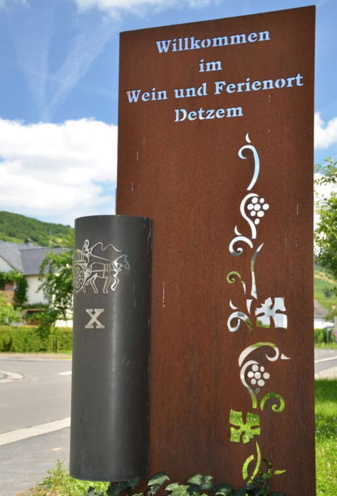 Riesling Apartment on the Moselle Terrace