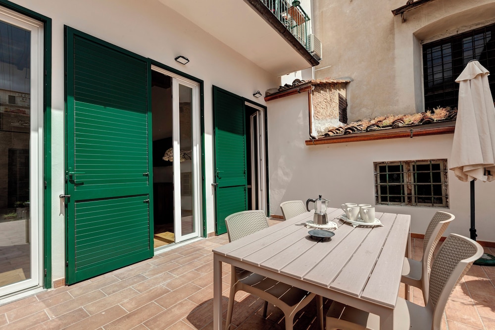 San Gallo Apartment by Mamo Florence