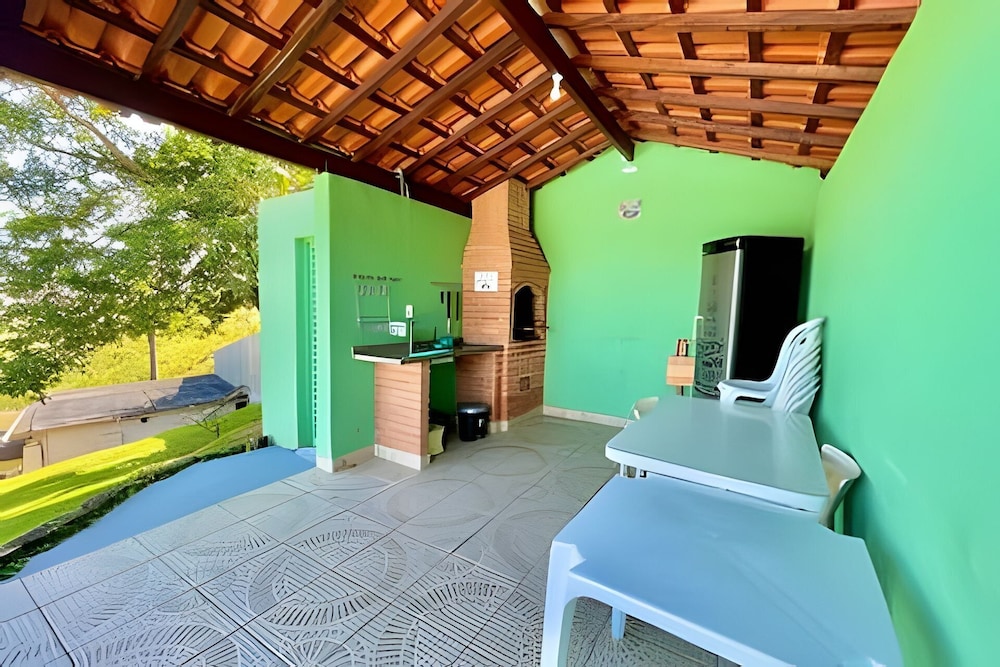 Chácara com piscina aquecida- Perdões