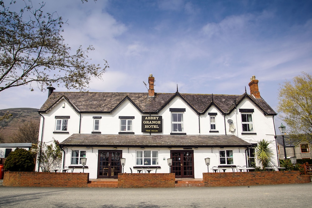 Llangollen Vacations - Abbey Grange Hotel - Property Image 5