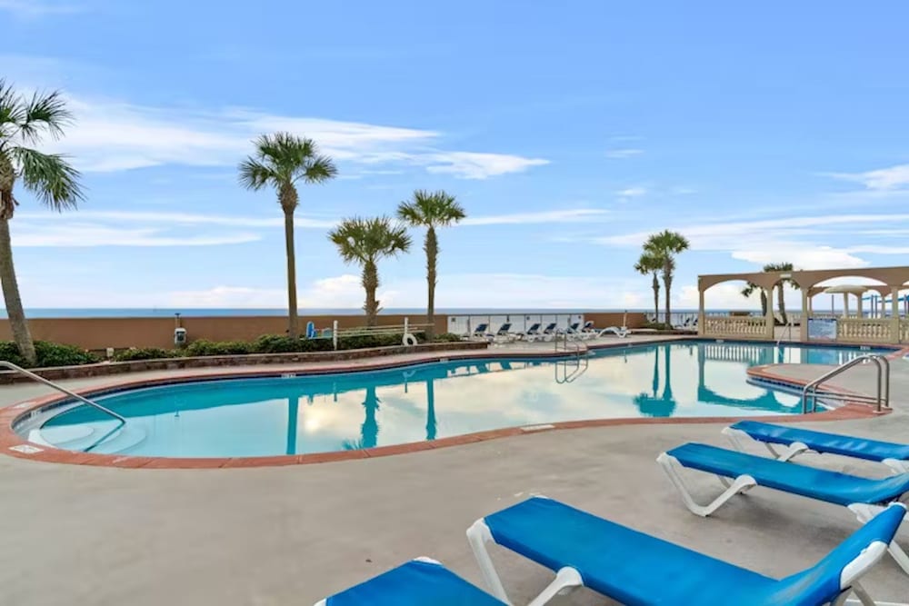 Sunrise Serenity Resort Condo!