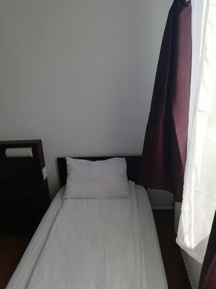 Photo 28