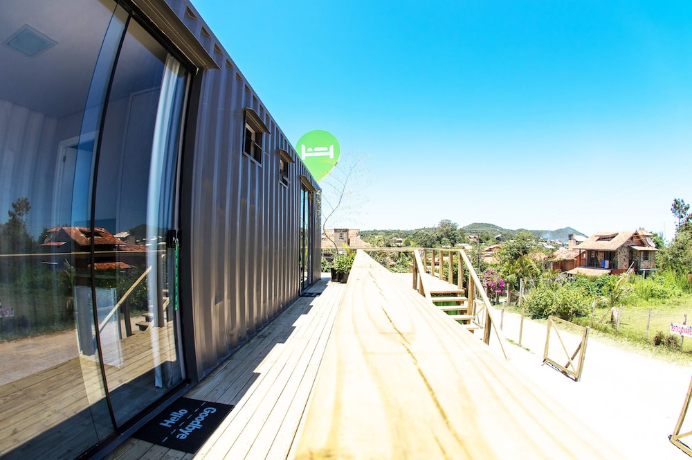 Innbox - Praia Do Rosa - Hostel