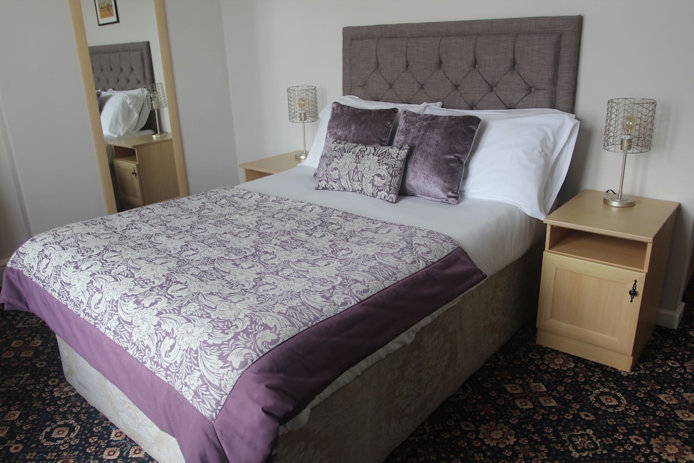 Bryn-Y-Mor Hotel