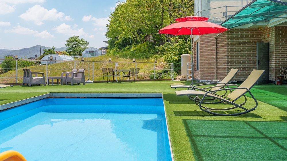 Chuncheon Leisure Stay Pension