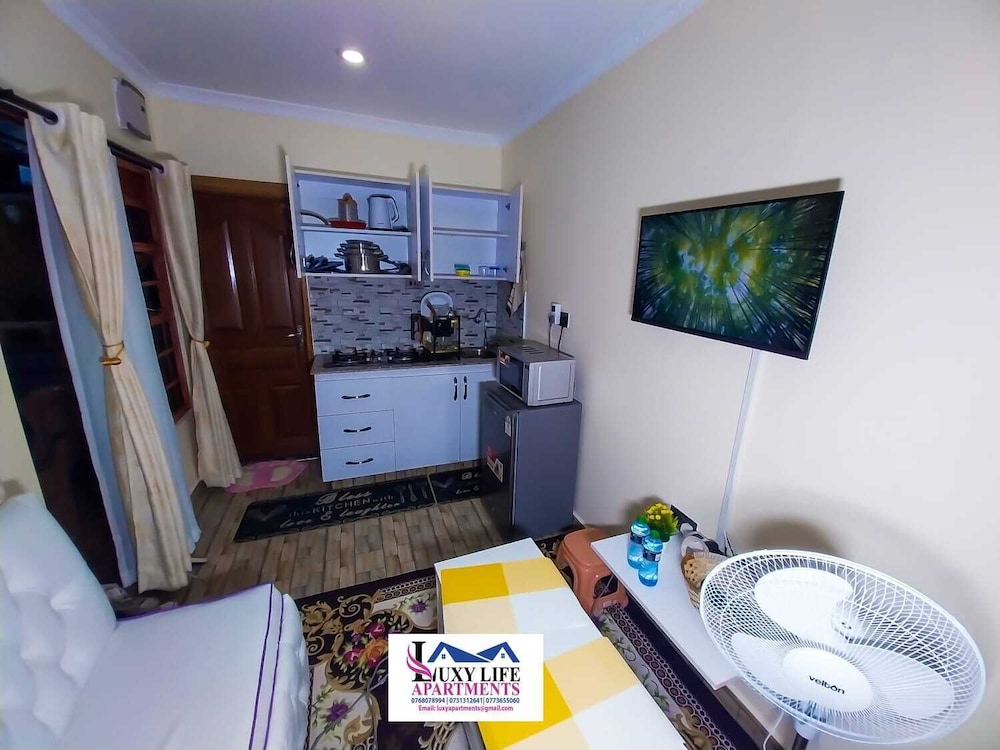 Lux Suites Luxylife Studios Kenol
