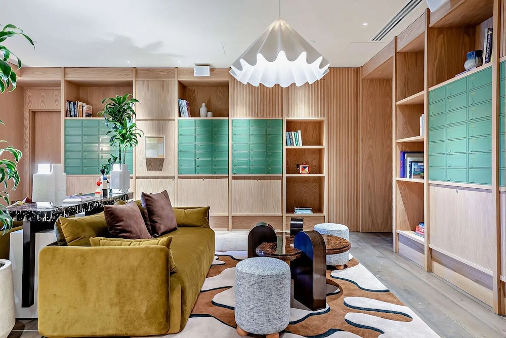 East London Skyline Retreat