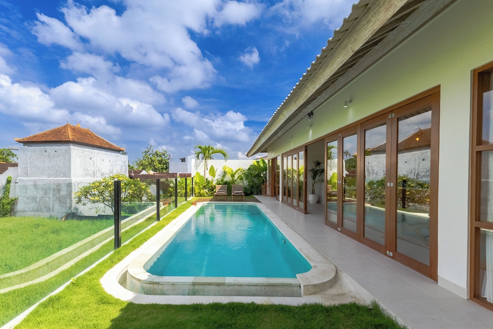 Villa Maria by Pertama Management