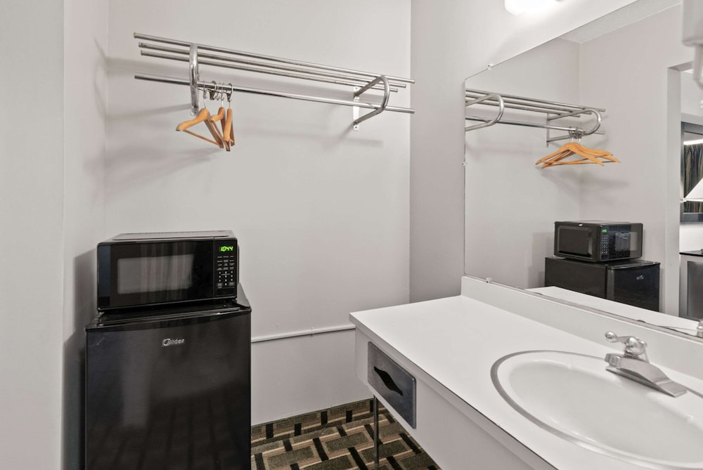 Econo Lodge Clemson - University Area