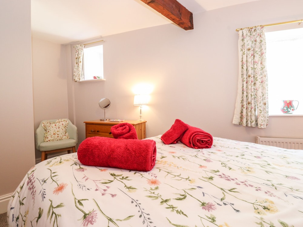 Bakers Yard Cottage