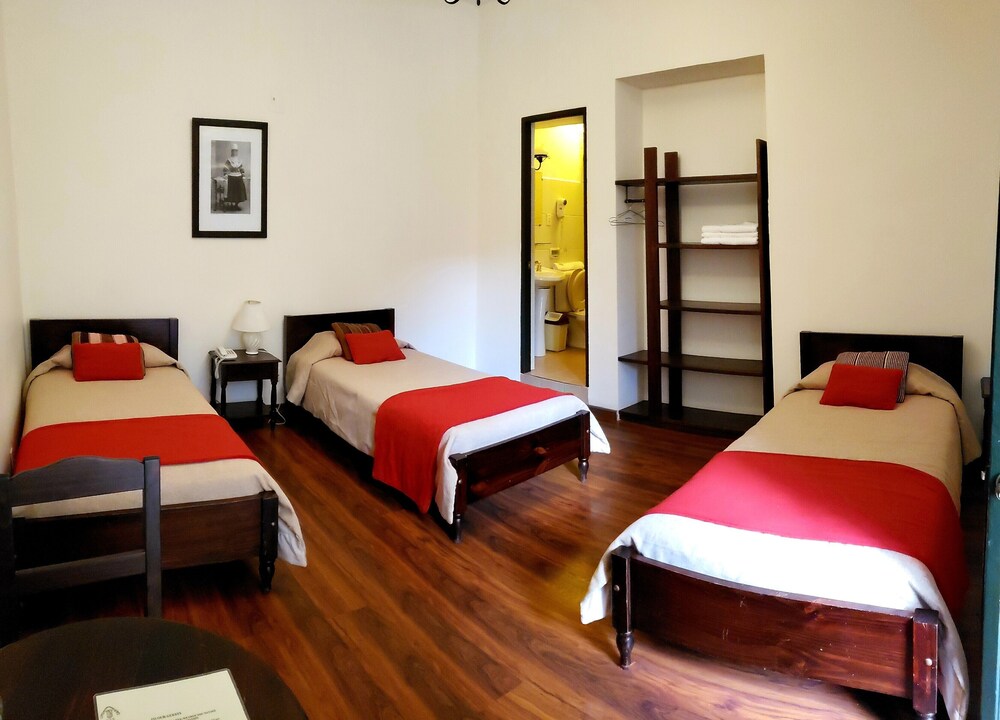 Hostal Naira
