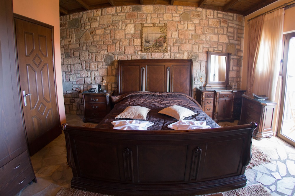 Silva Suites