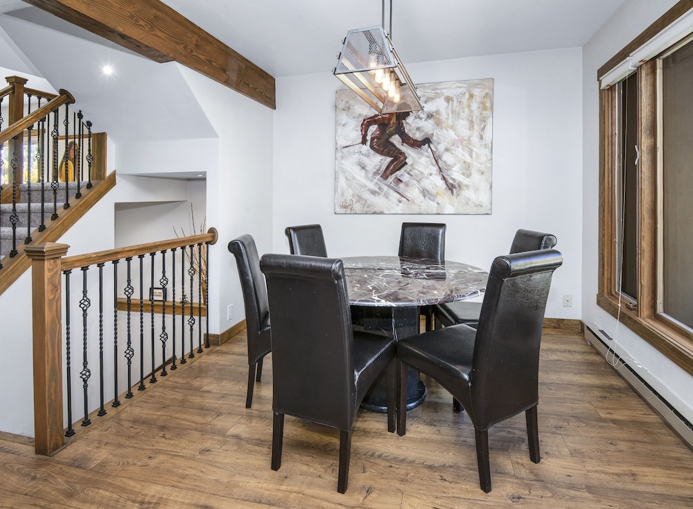 Capstone 6 3 Bedroom Townhouse