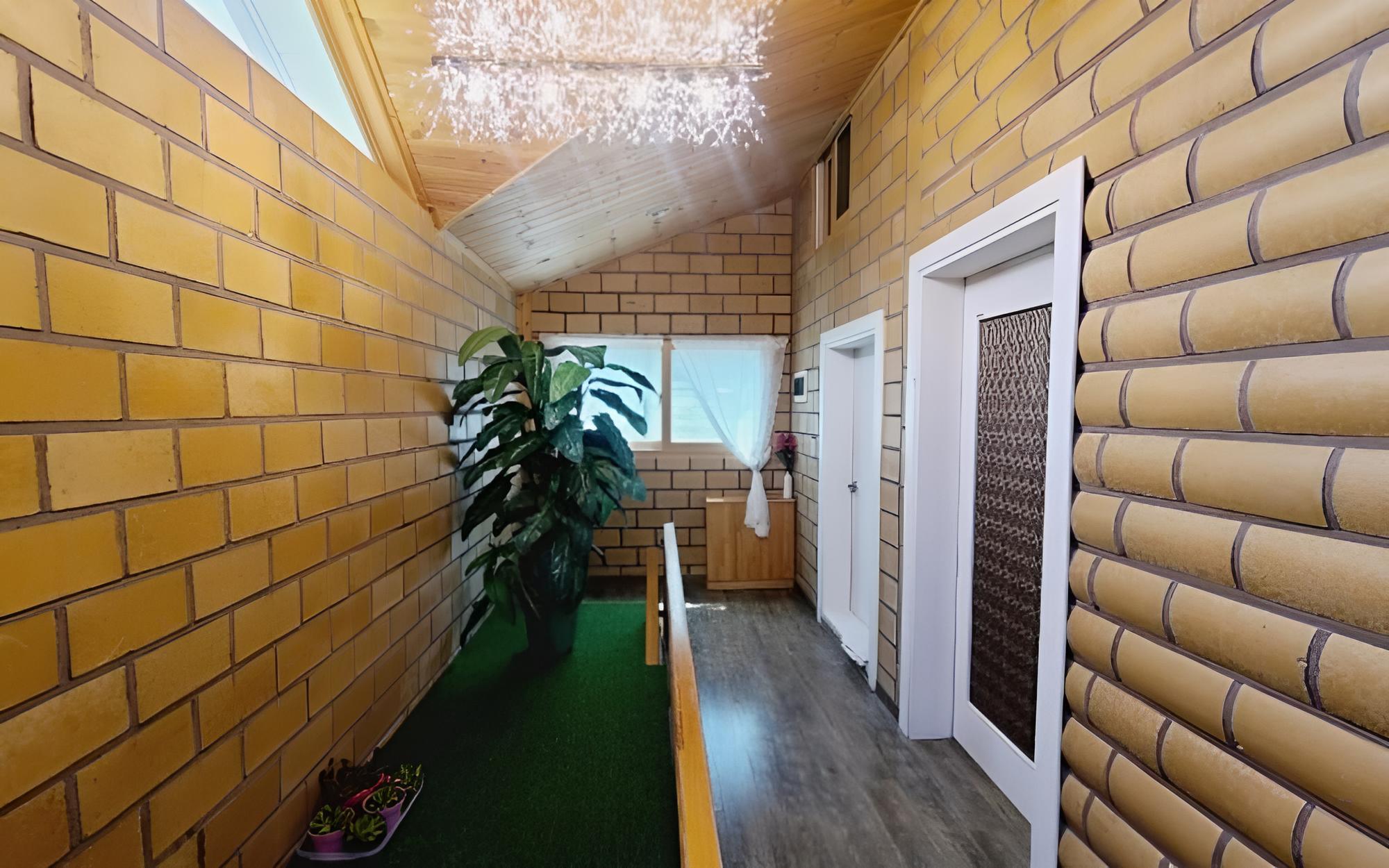 Photo 6