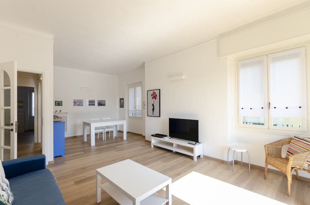 JOIVY Bright Apt For 5, Near Beach, In Camogli photo 3