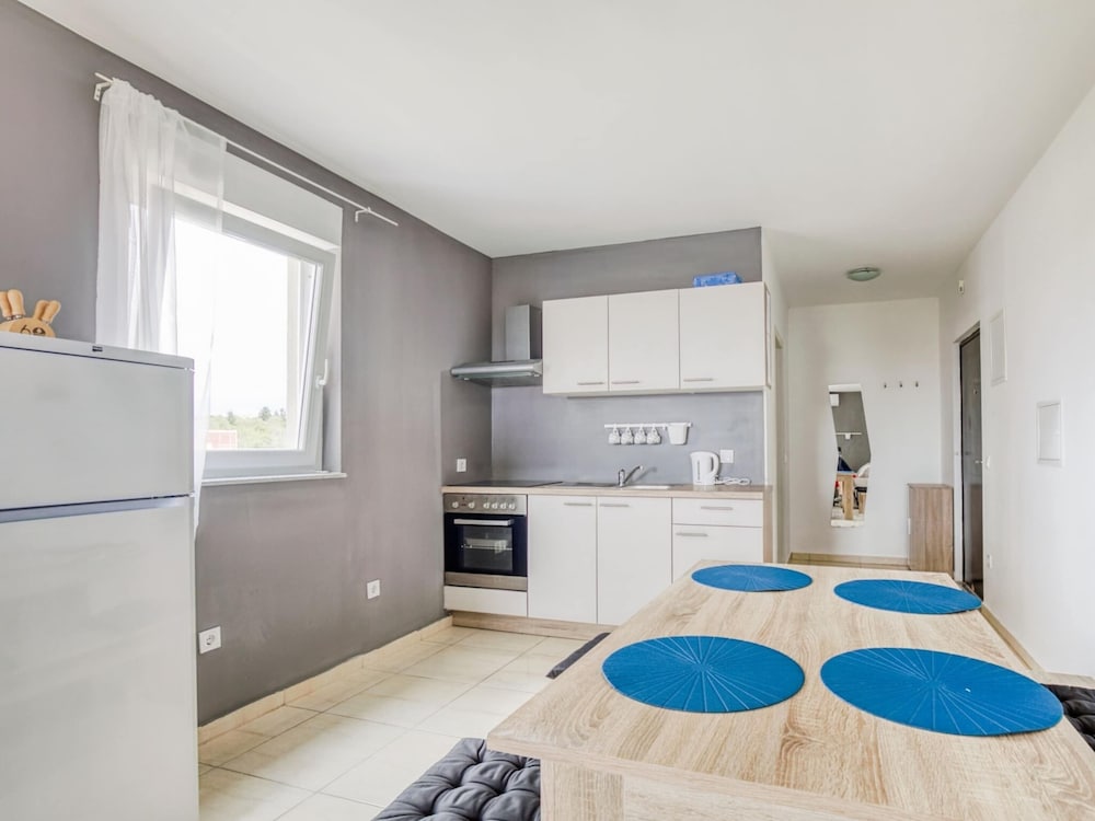 Lovely Apartment in Novalja near Sea Beach