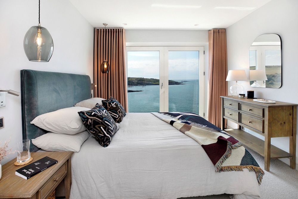 Bovisand Harbour by Smart Welcomes