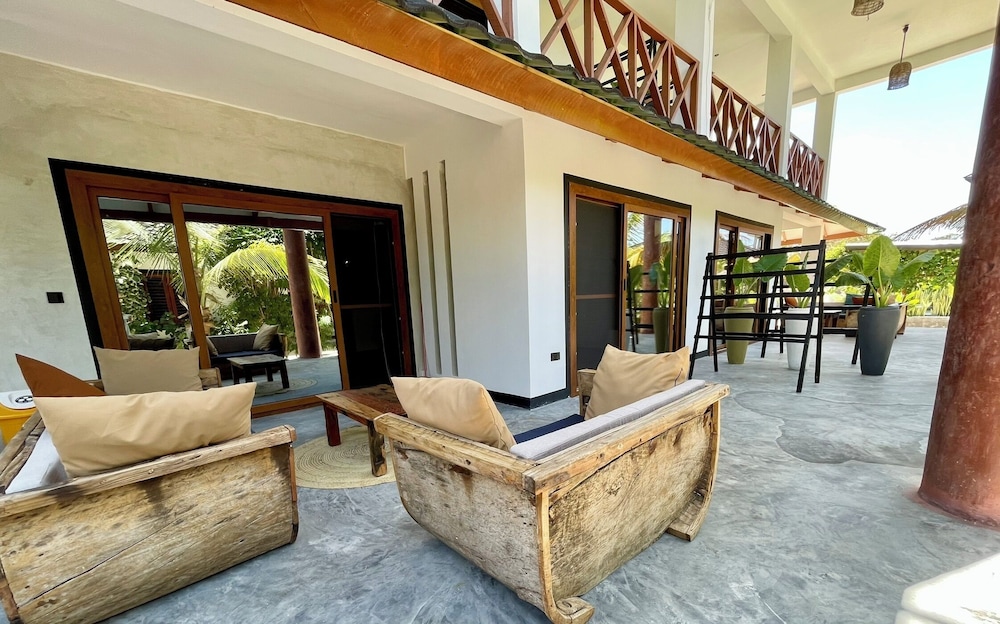Baobab Bungalows
