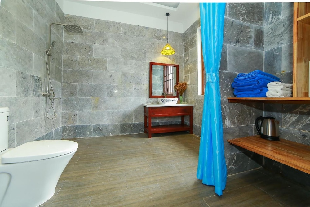 Sea Village Homestay