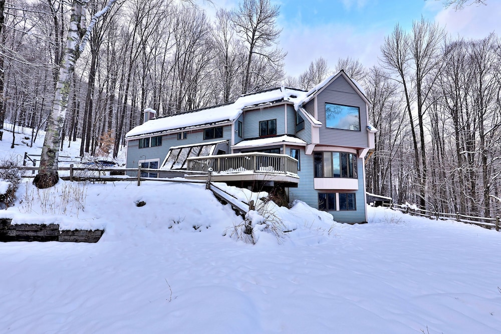 Mountainview Escape 4 Bedroom Home
