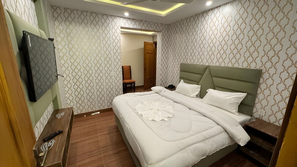 Orbit Royal view 5