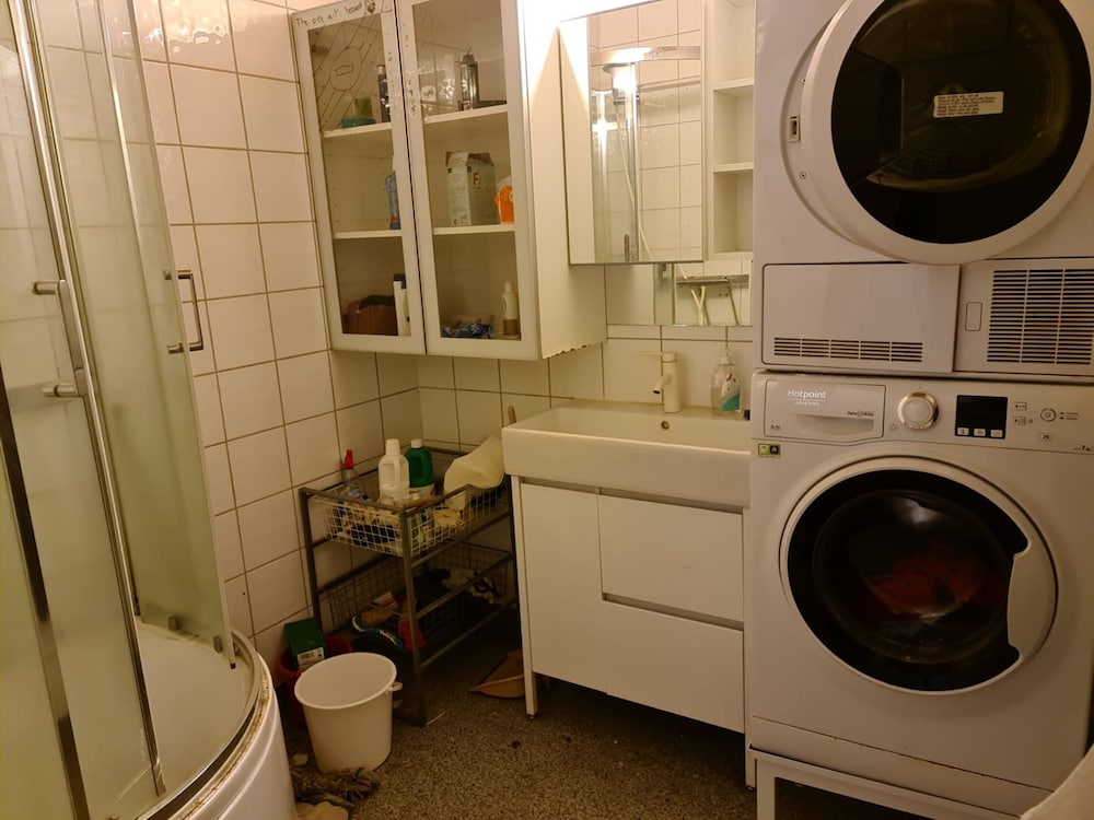 T13 Small Room
