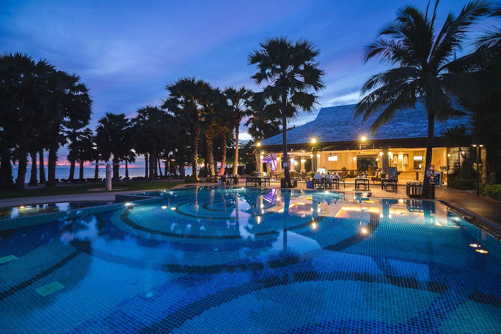 Ravindra Beach Resort And Spa view 2