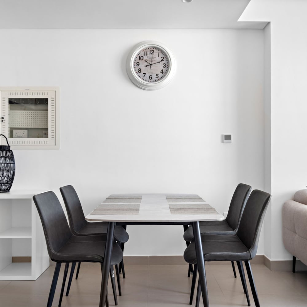 Priv Residence - 402 1BD