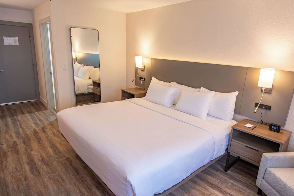 Comfort Inn Battle Mountain - Midway Between Elko and Winnemucca