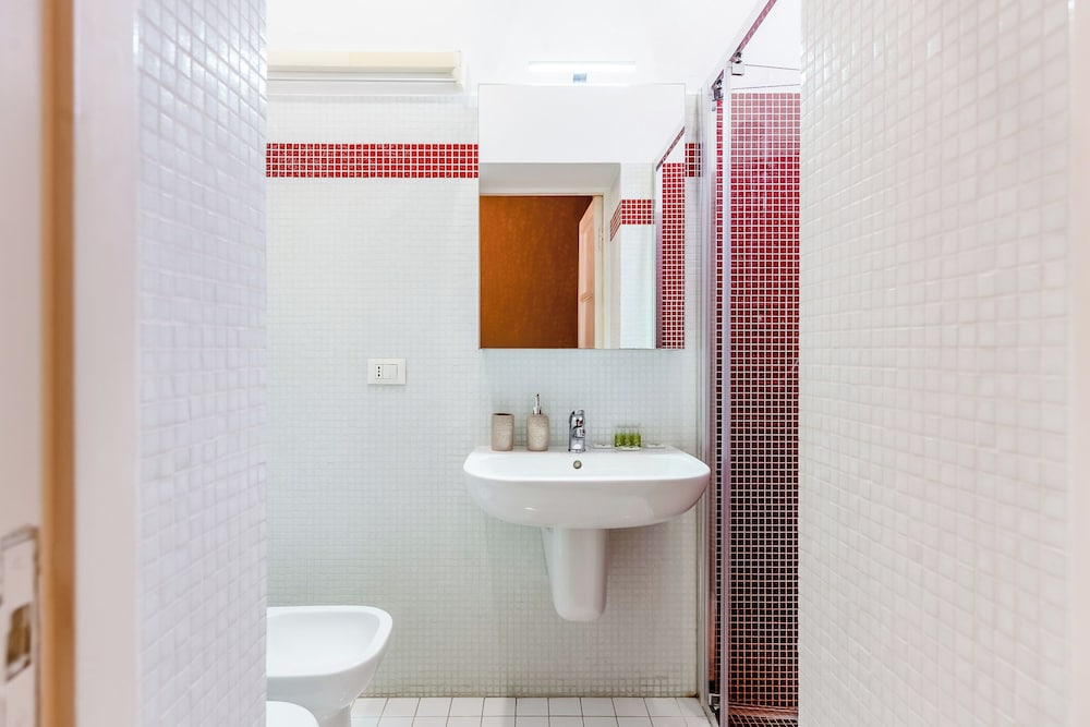 Bramante Luxury Apartments by InnStay