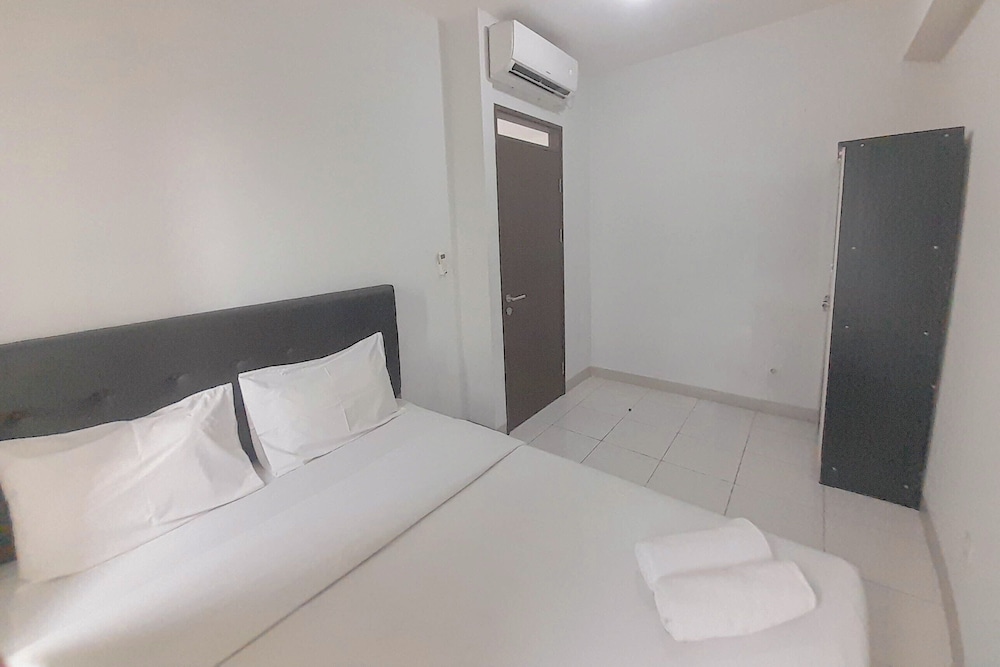 Comfortable And Homey 2Br Apartment At Mekarwangi Square Cibaduyut