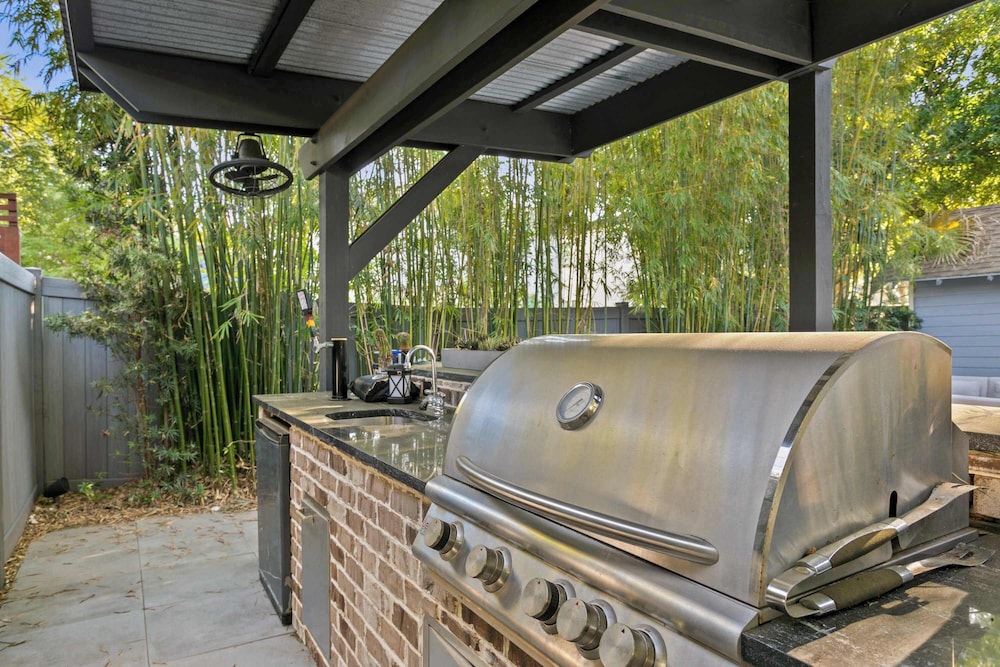 Sunset Bungalow With Hot Tub - 6ppl