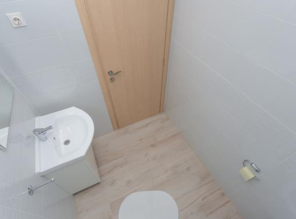 Cozy Seaview Retreat A & M Apartments
